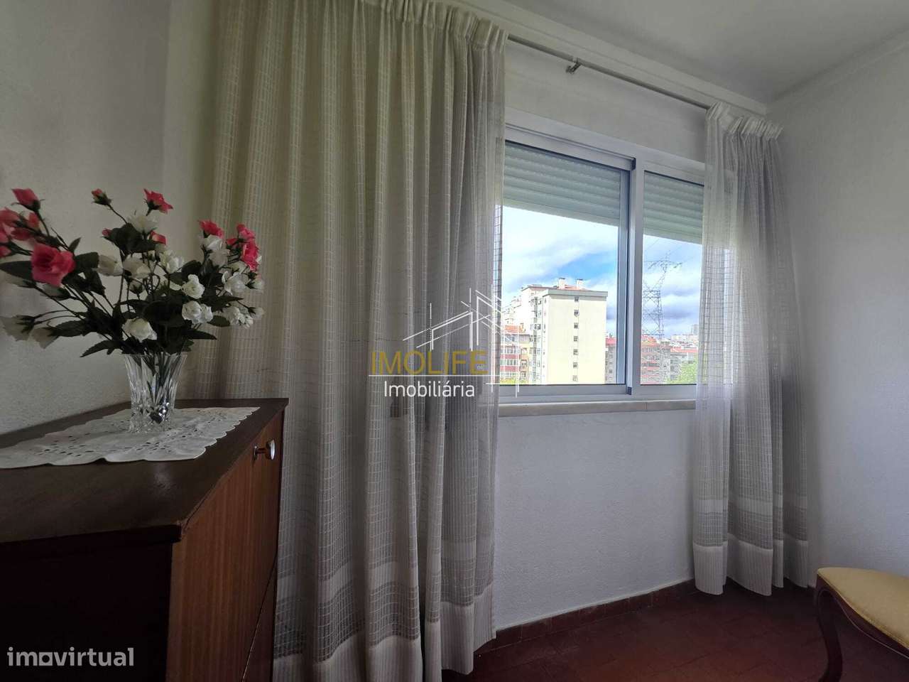 Apartamento T2 em odivelas com vista desafogada-28