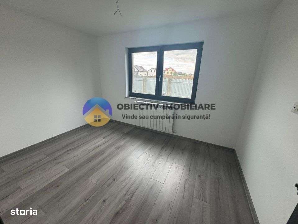 Casa+ teren de vanzare Dumbrava Rosie - Imagine principală: 5/19