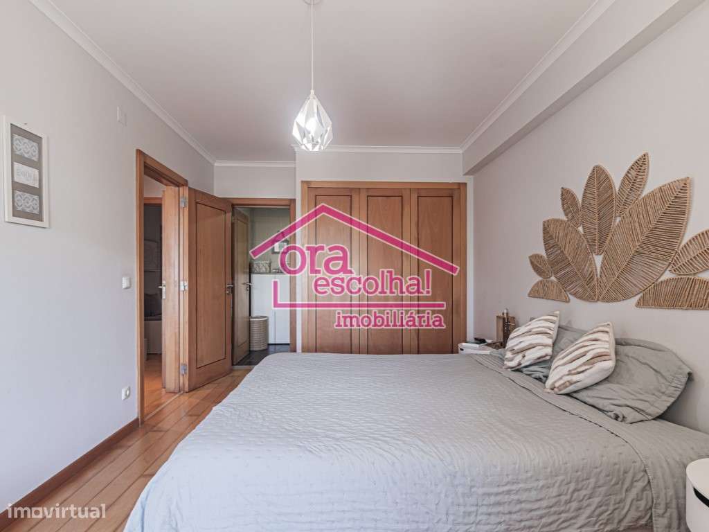 Apartamento T2 recente com 100 m2, Suíte e Parqueamento em Paio Pires!-8