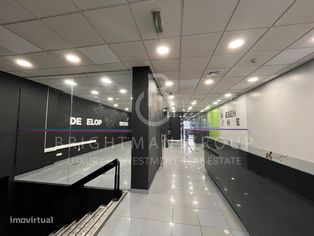 Espaço comercial no coração da Praça ...