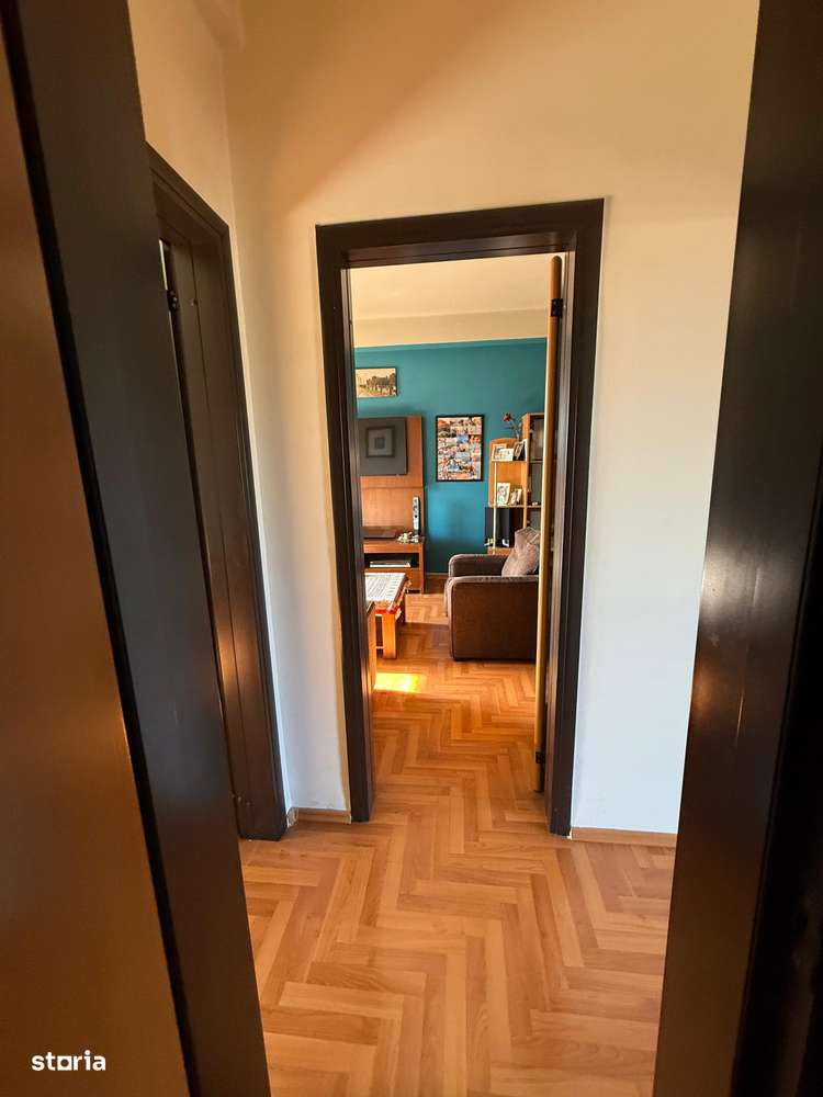 Apartament de 4 camere în emblematicul Bloc Zodiac – boxă inclusă-8