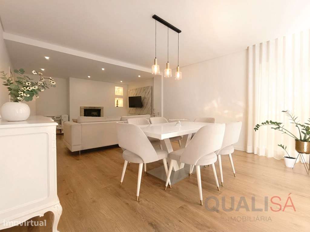 Apartamento T3 de gaveto com varandas e garagem fechada localizado ...-6