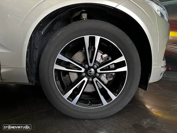 Volvo XC 60 2.0 D4 Momentum Geartronic - 12