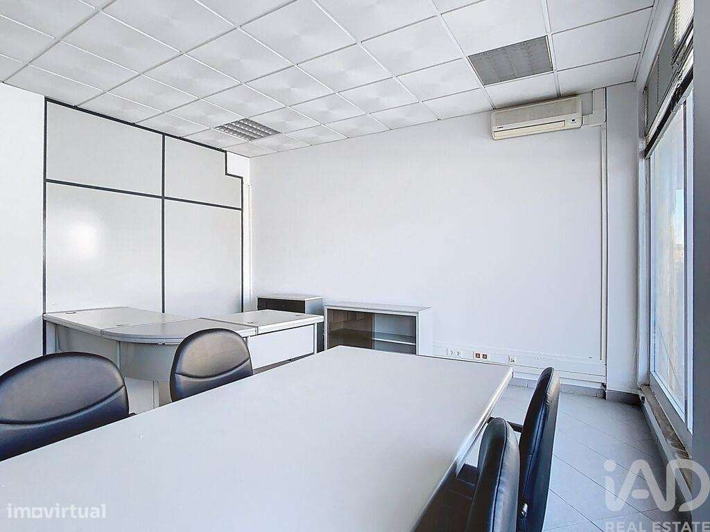 Escritório em Marinha Grande de 132,00 m2 - Grande imagem: 5/21