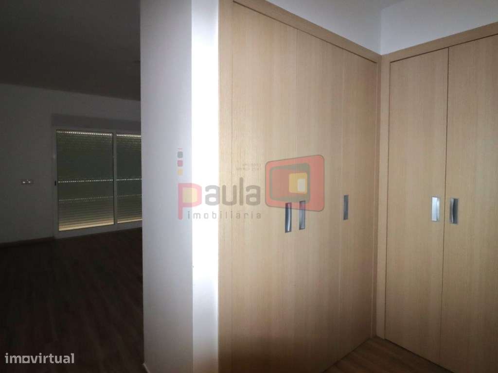 APARTAMENTO T3 COM PARQUEAMENTO - PEGÕES GARE-12
