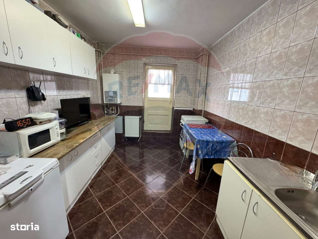 Apartament de vanzare - 4 camere- decomandat-Bistrita Lac - Imagine principală: 3/16