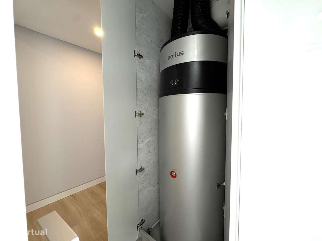 Apartamento T3 novo com estacionamento no centro de Carcavelos-20