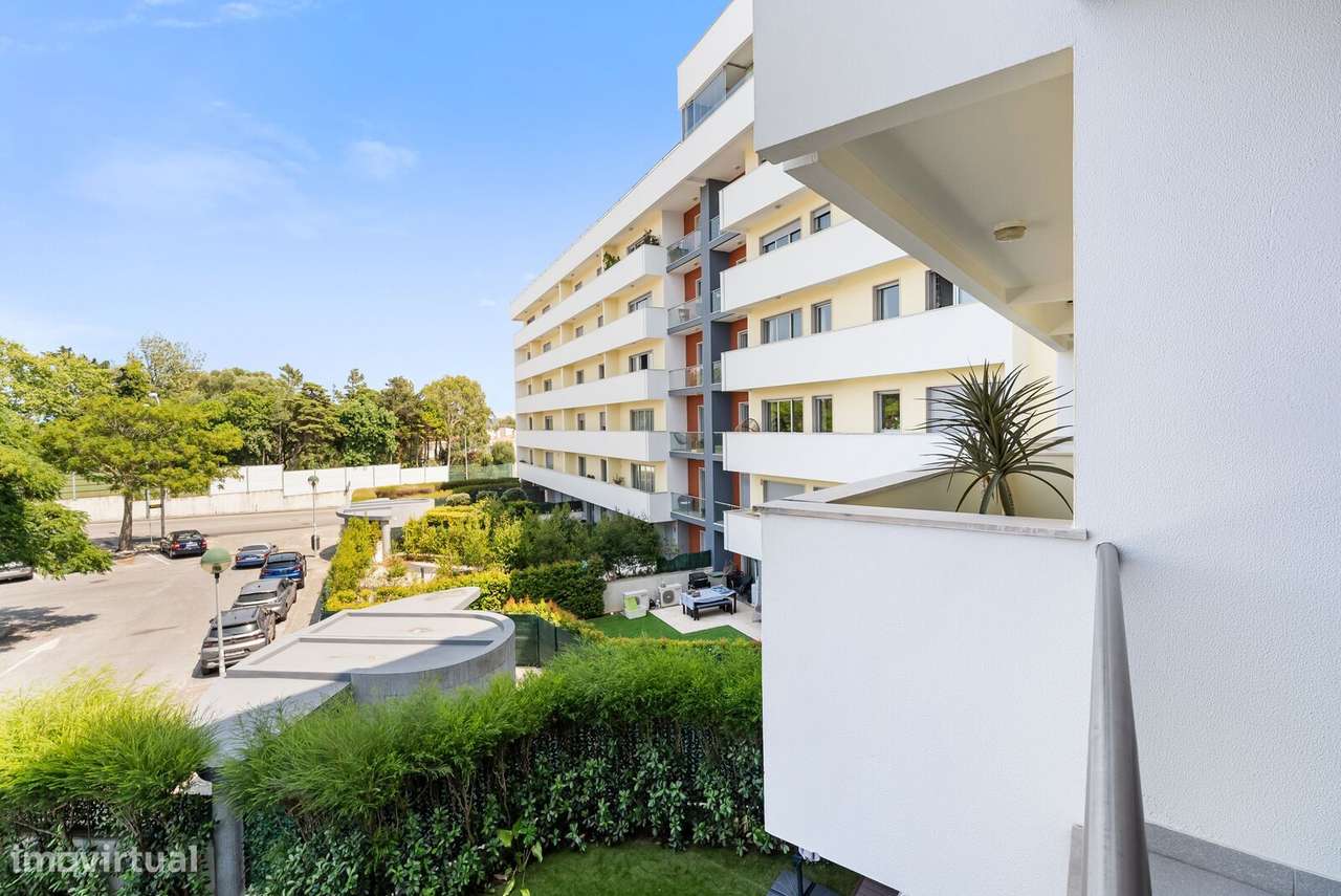 Apartamento T4 com estacionamento, Carnaxide, Oeiras-33