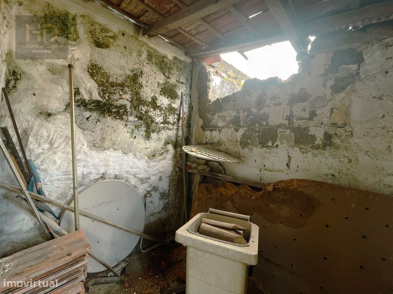 Moradia T6  em Monte dos Burgos-10