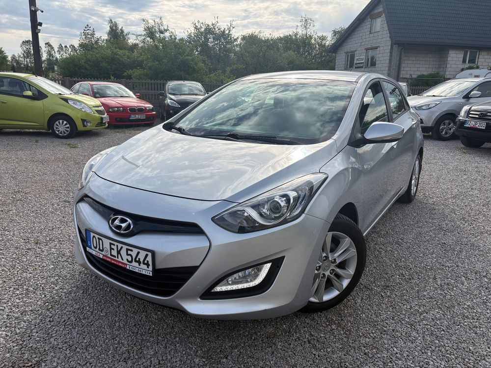 Hyundai i30 II 1.4 CRDi Intro Edition 2012