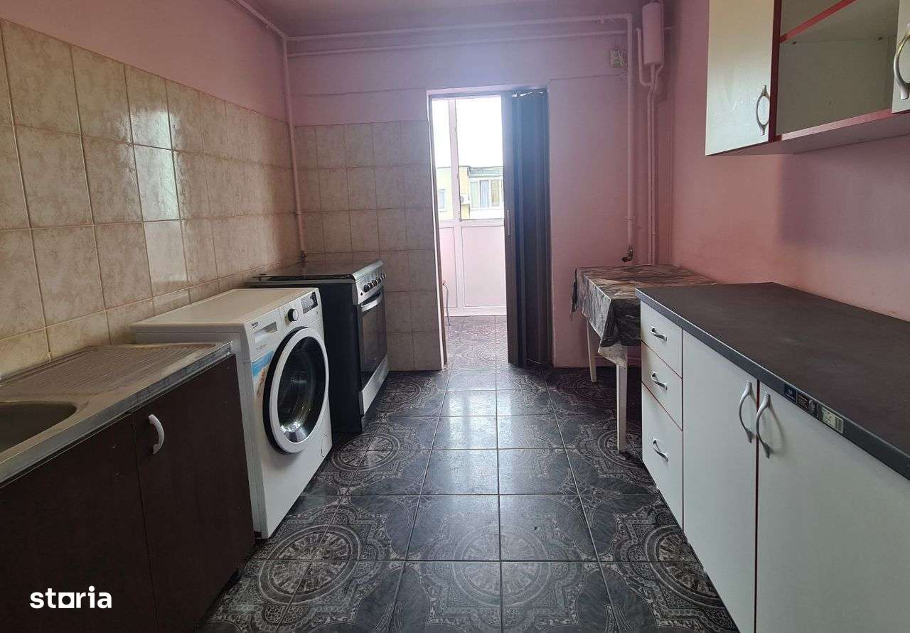 Apartament 2 camere decomandat , 2 balcoane-1