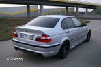 BMW Seria 3 320i - 14