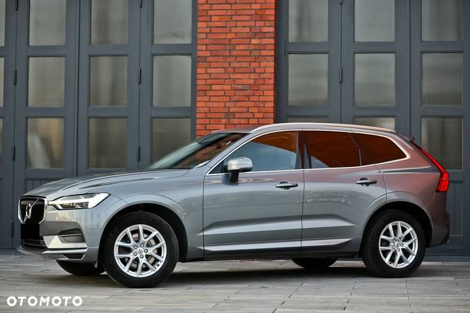 Volvo XC 60 D4 AWD Geartronic Momentum - 8