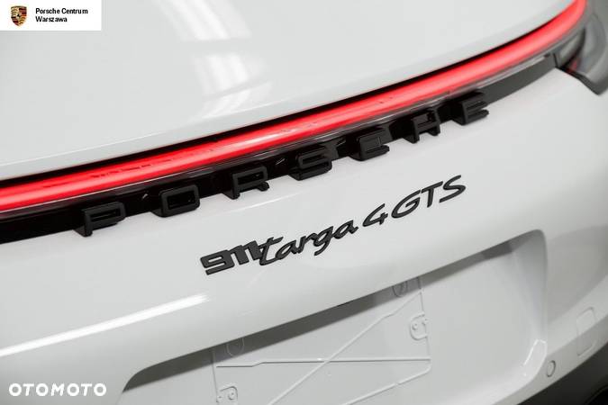 Porsche 911 Targa 4 GTS - 10