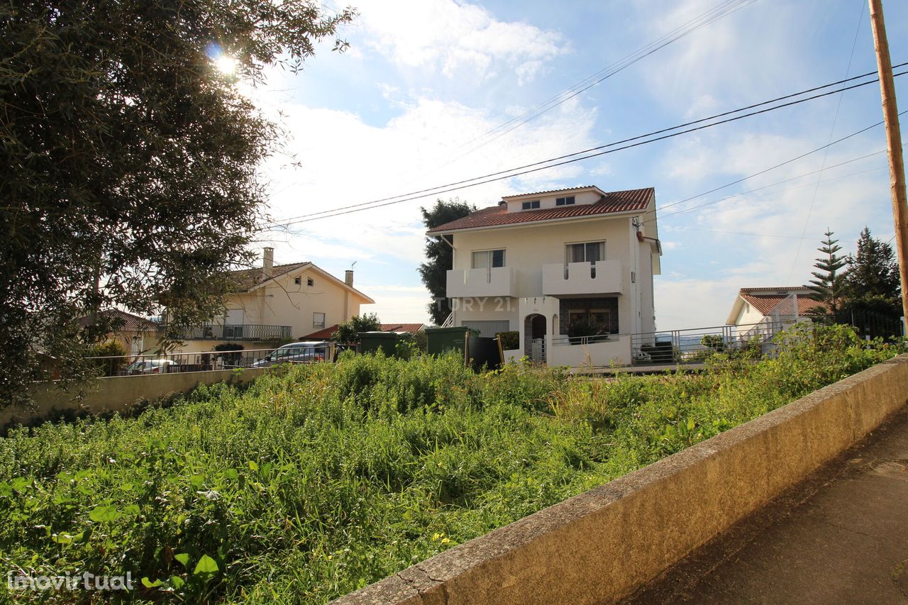 Terreno com viabilidade de construção de Moradia Unifamiliar em Ceira,