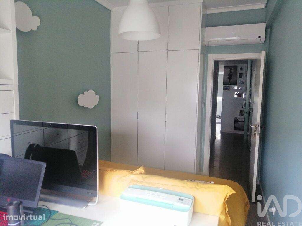 Apartamento T2 em Campo de Ourique de 86,00 m2 - Grande imagem: 4/17