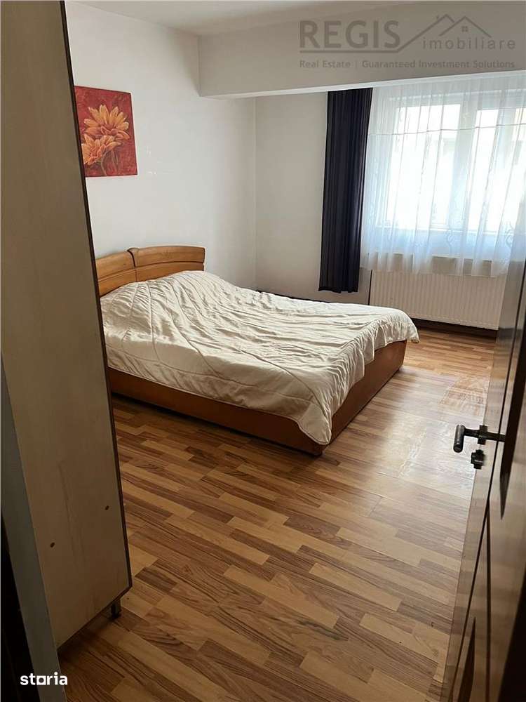 Apartament cu 3 camere situat in Tractorul - Imagine principală: 4/11