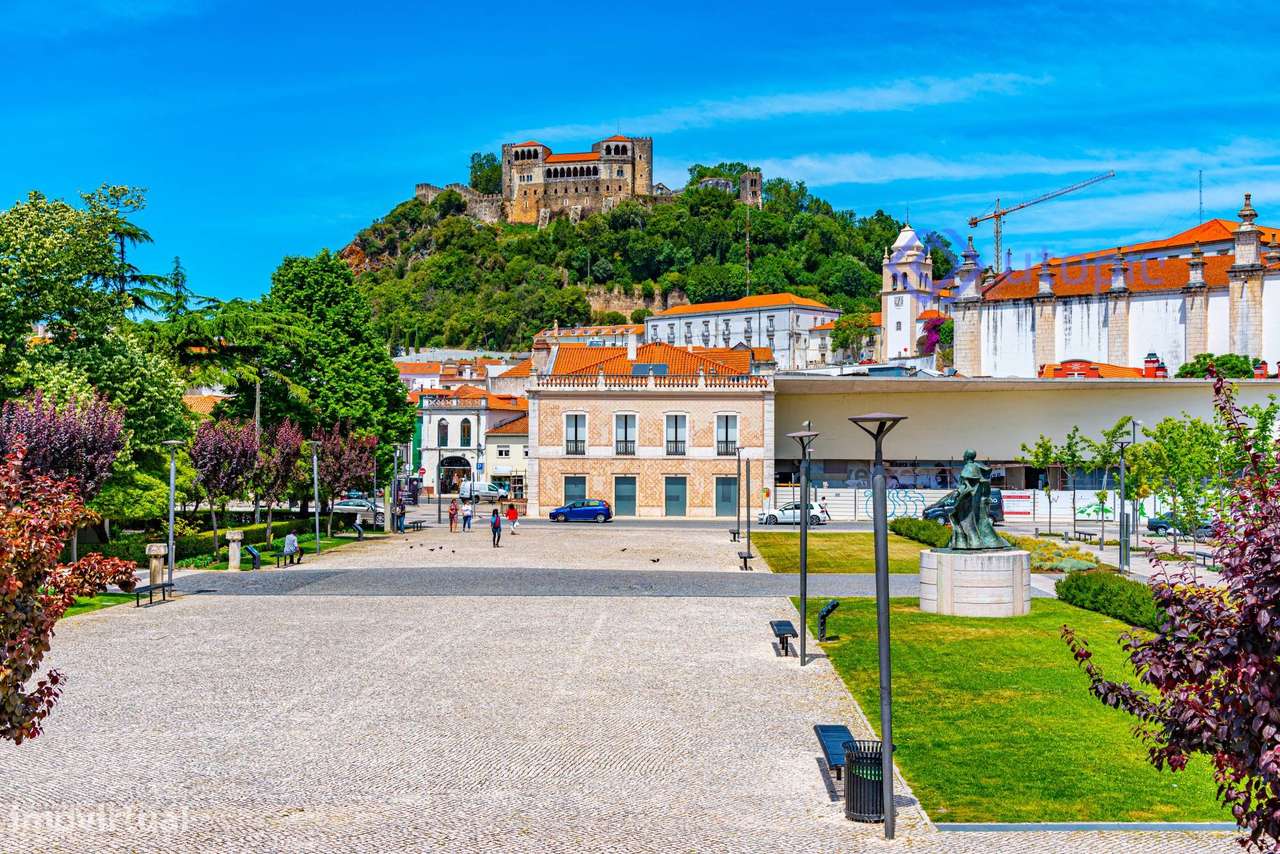 Lugar de garagem fechado em Coimbra-0