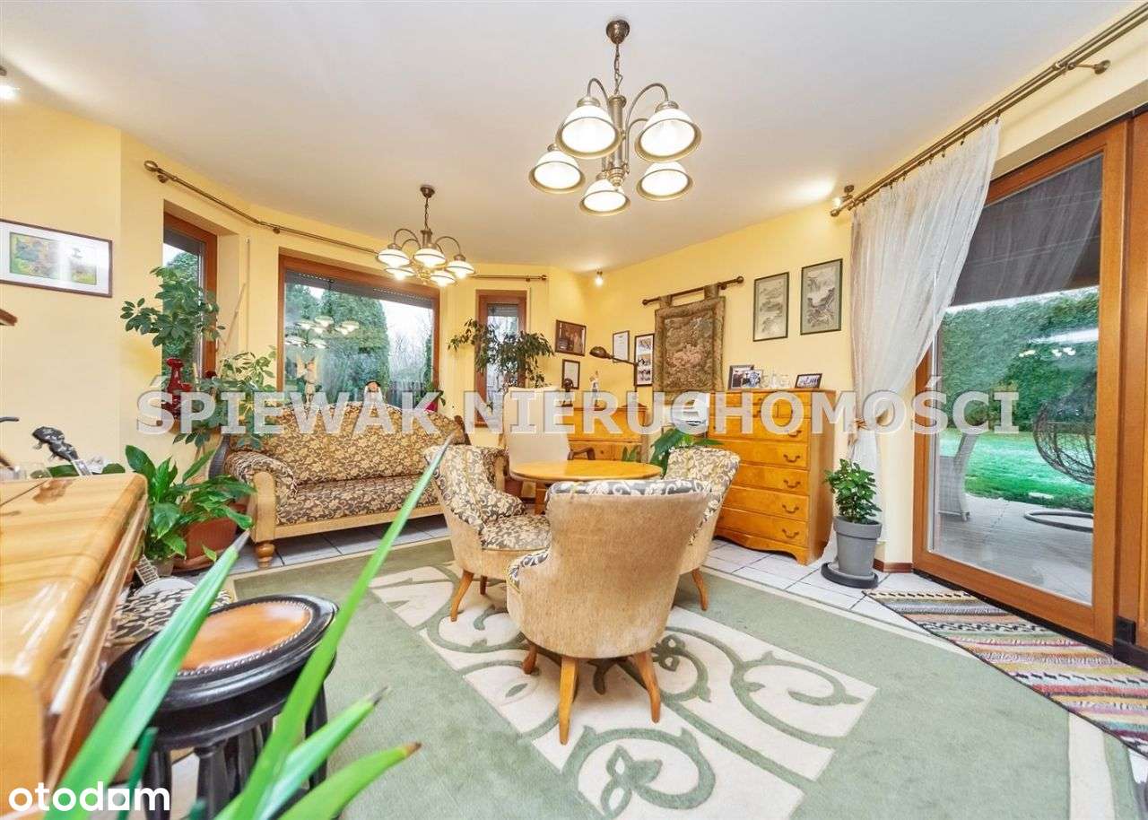 Dom w Jaworzu przy Parku Zdrojowym i tężni-11