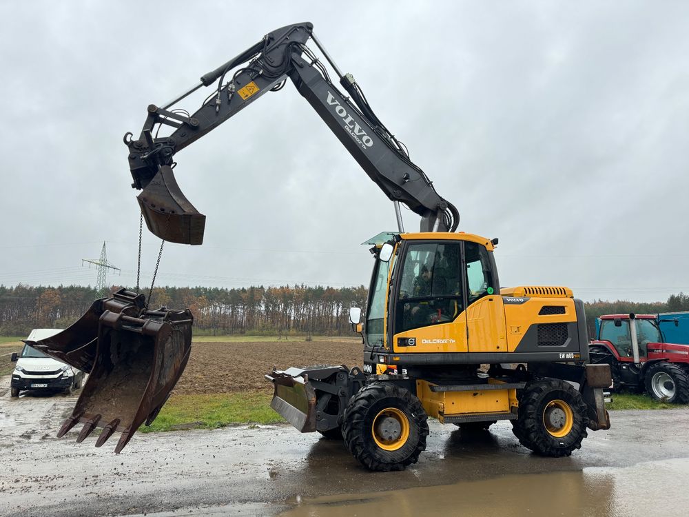 Volvo Ew160d koparka kołowa // podpory pług / lemiesz // 4 łyżki 2015