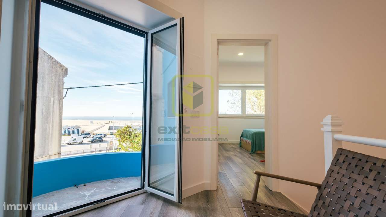Moradia T4 com vista de mar-4