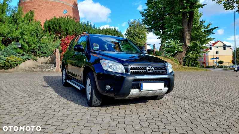 Toyota RAV4 - 3