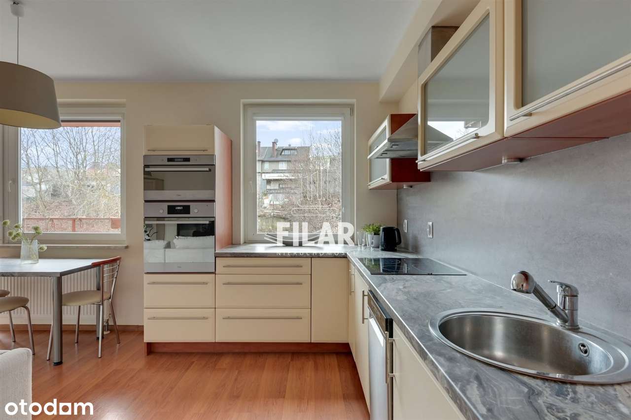 Os. Dolina Cisów, cisza i spokój, balkon, hala-7