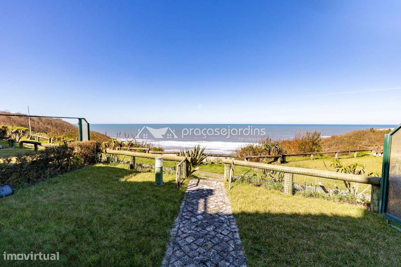 Apartamento na Praia das Paredes - Grande imagem: 2/22