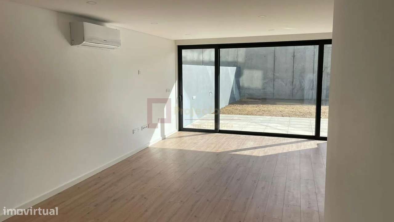 T2 com Terraço em Canidelo-2