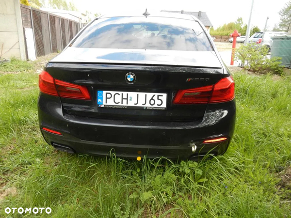 BMW Seria 5 M550d xDrive - 6