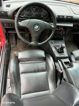 BMW Seria 3 323i - 9