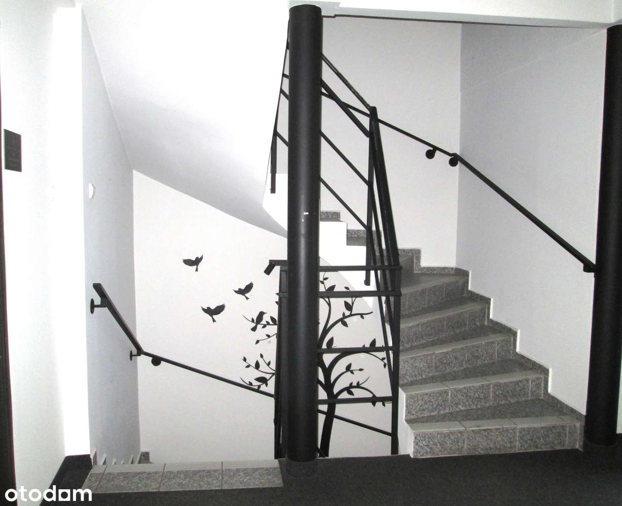 Budynek biurowo-usługowy z pozwoleniem na budowę 5 lokali mieszkalnych-10