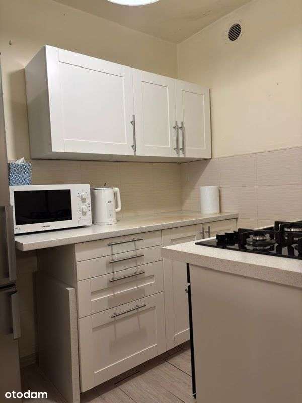 dwa pokoje z balkonem-0