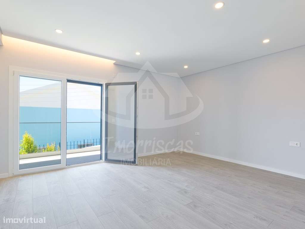 Moradia V4 Nova de Luxo com Rooftop e Vista Rio | Santa Iria de Azóia-50