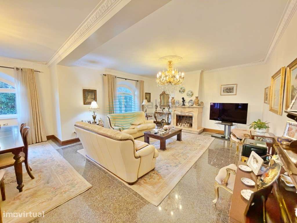 Moradia V5 com terreno com 2075m2, vista de mar-11