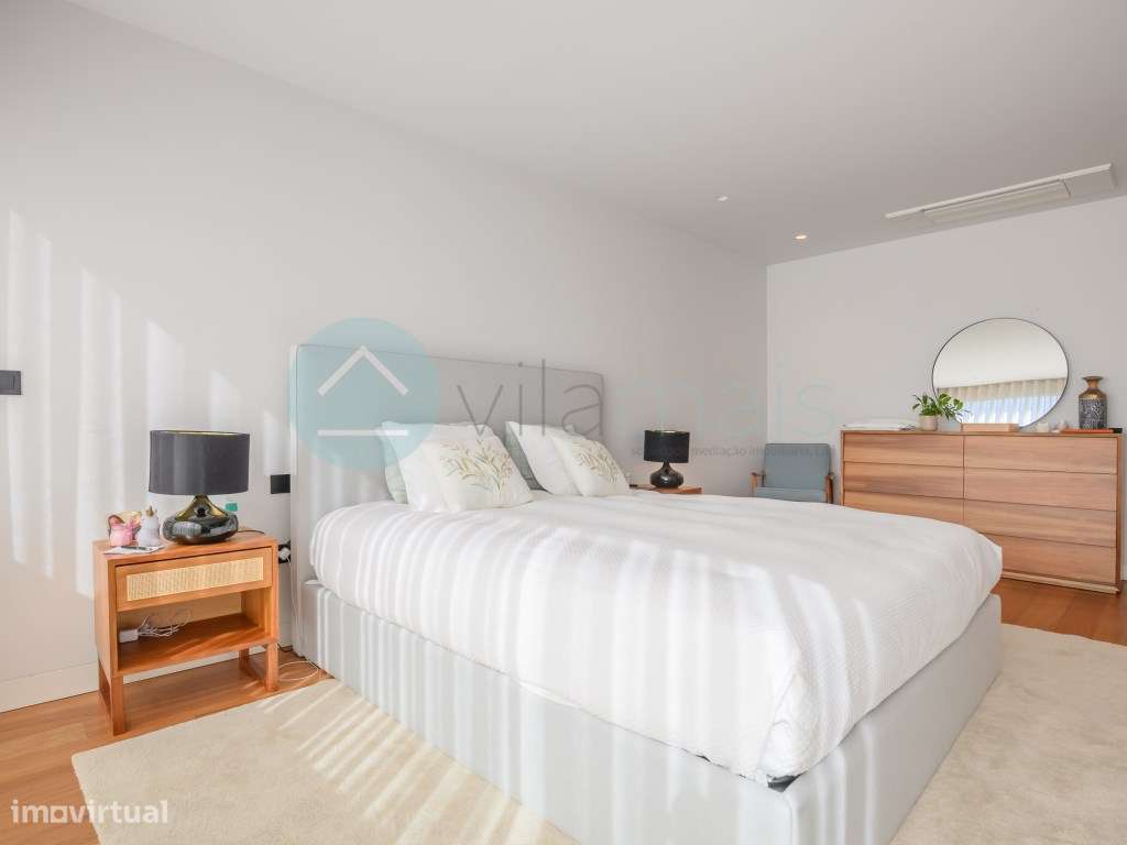 Excelente Moradia V4 com Piscina-27