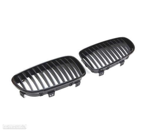 GRELHAS FRONTAIS PÁRA-CHOQUES LOOK M1 PERFOMANCE PARA BMW E81 E87 E82 E88 04-07 PRETO BRILHANTE - 4