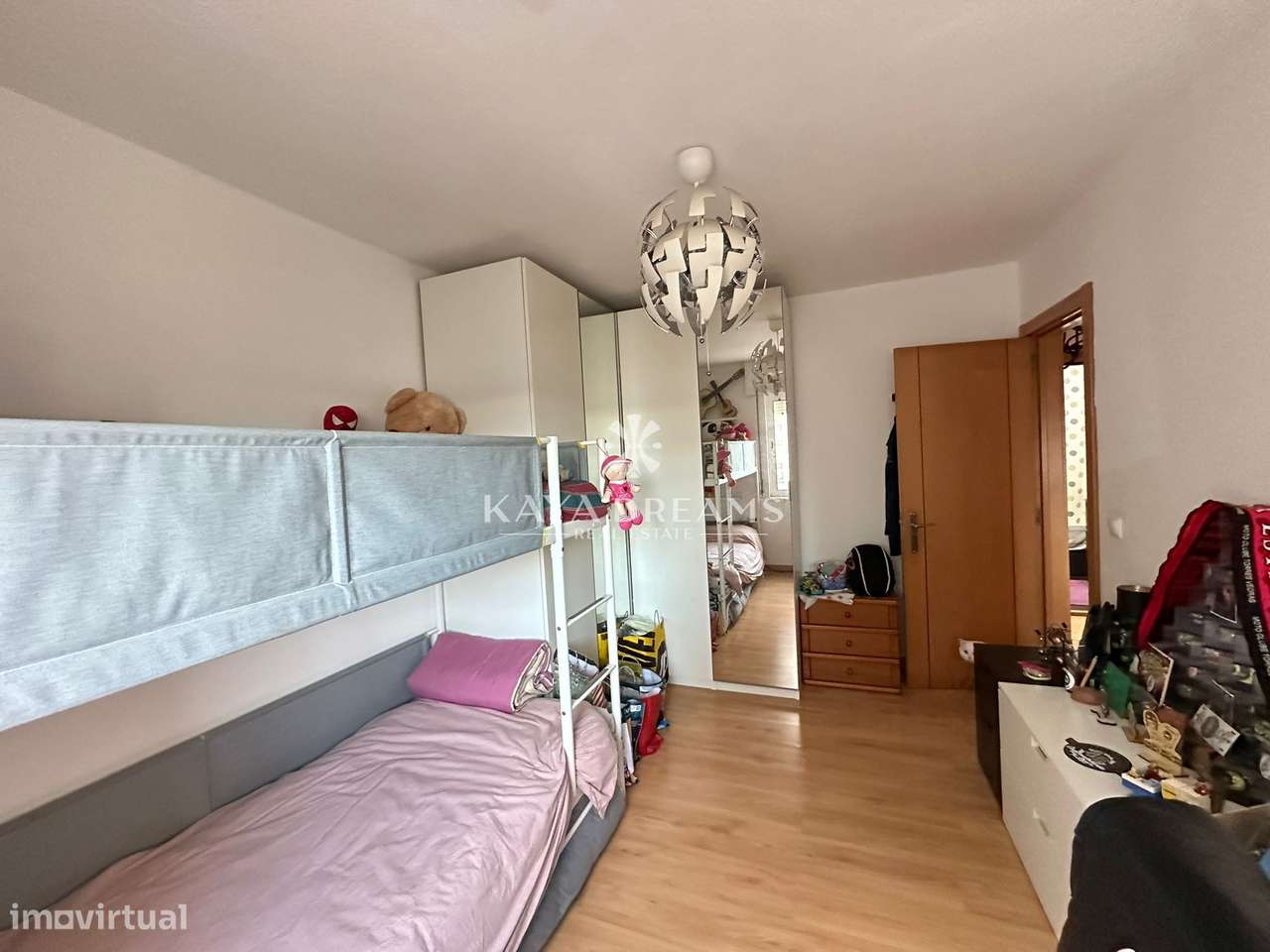 Excelente T3 Renovado em Santo António dos Cavaleiros, Loures-11