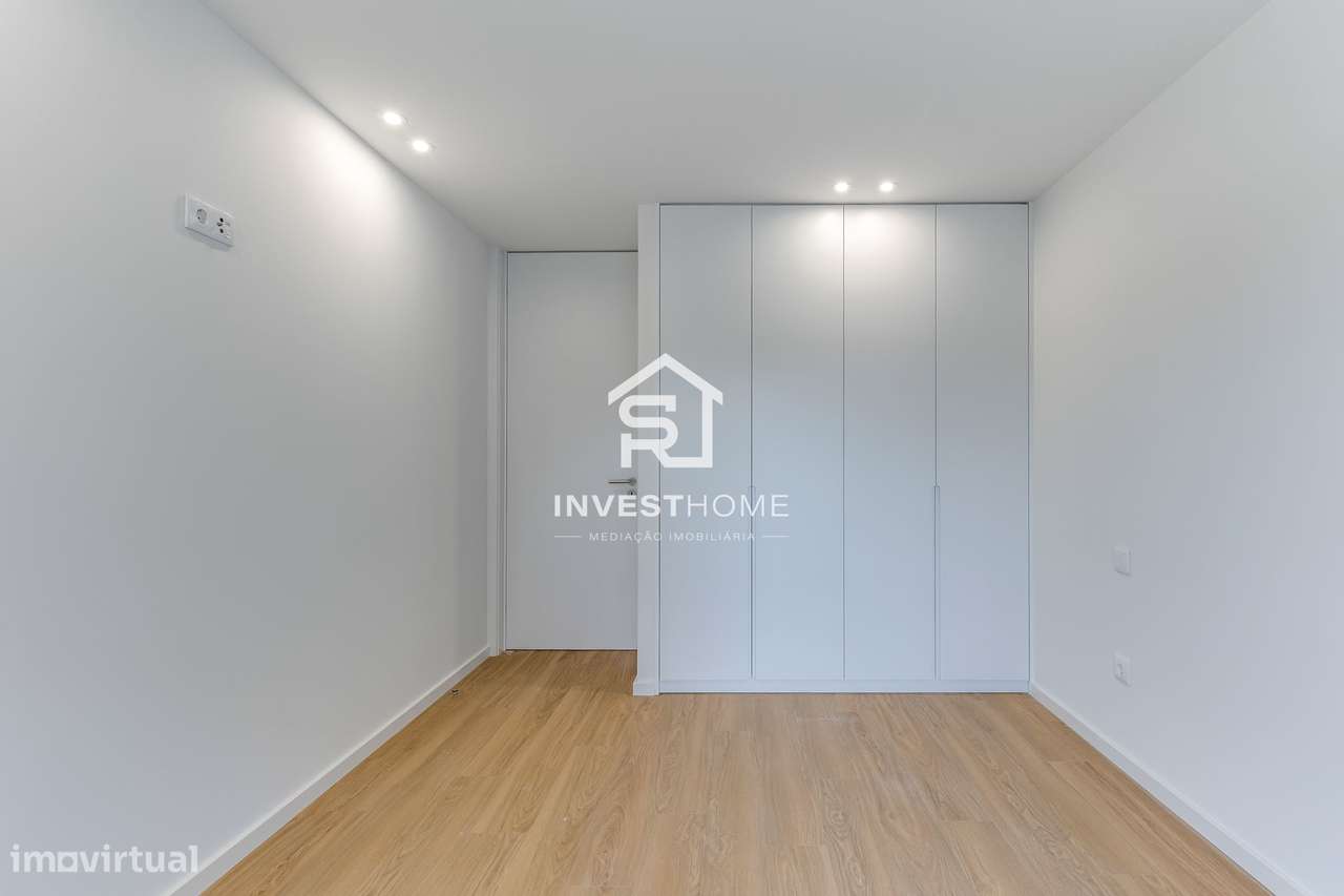 Apartamento T3 | Novo 2025 | Pronto a Escriturar | Varanda | Box-19