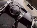 Toyota Yaris 1.3 Luna Premium - 33