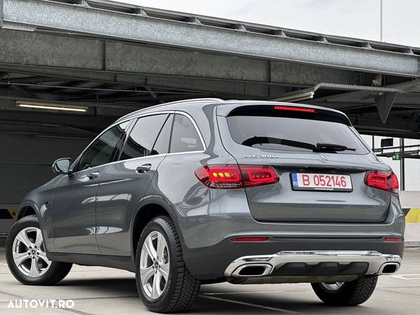 Mercedes-Benz GLC 300 e 4Matic 9G-TRONIC AMG Line - 7