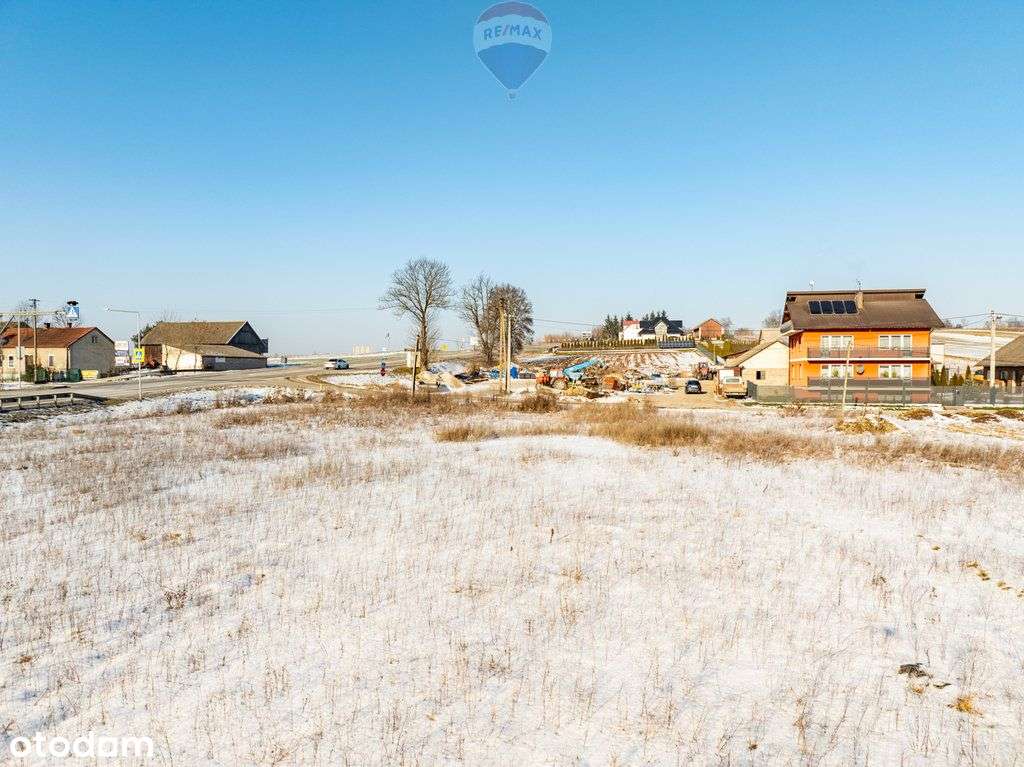 Działka usługowa z wz przy S7-11