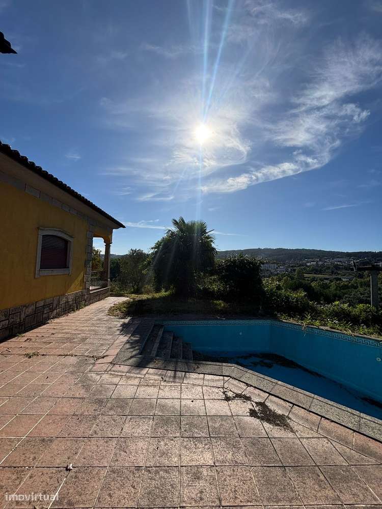 Imóvel de banco : apresente-nos a sua e-56