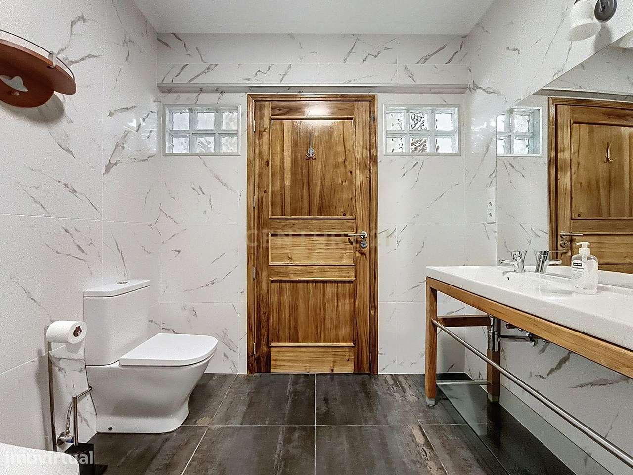 Casa Renovada com Vista Mar em Lomba da Fazenda, Nordeste-10