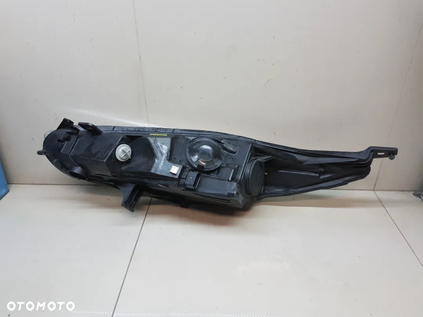 FORD FIESTA MK7 LIFT PZEDNIA LAMPA PRAWA PRZOD - 3