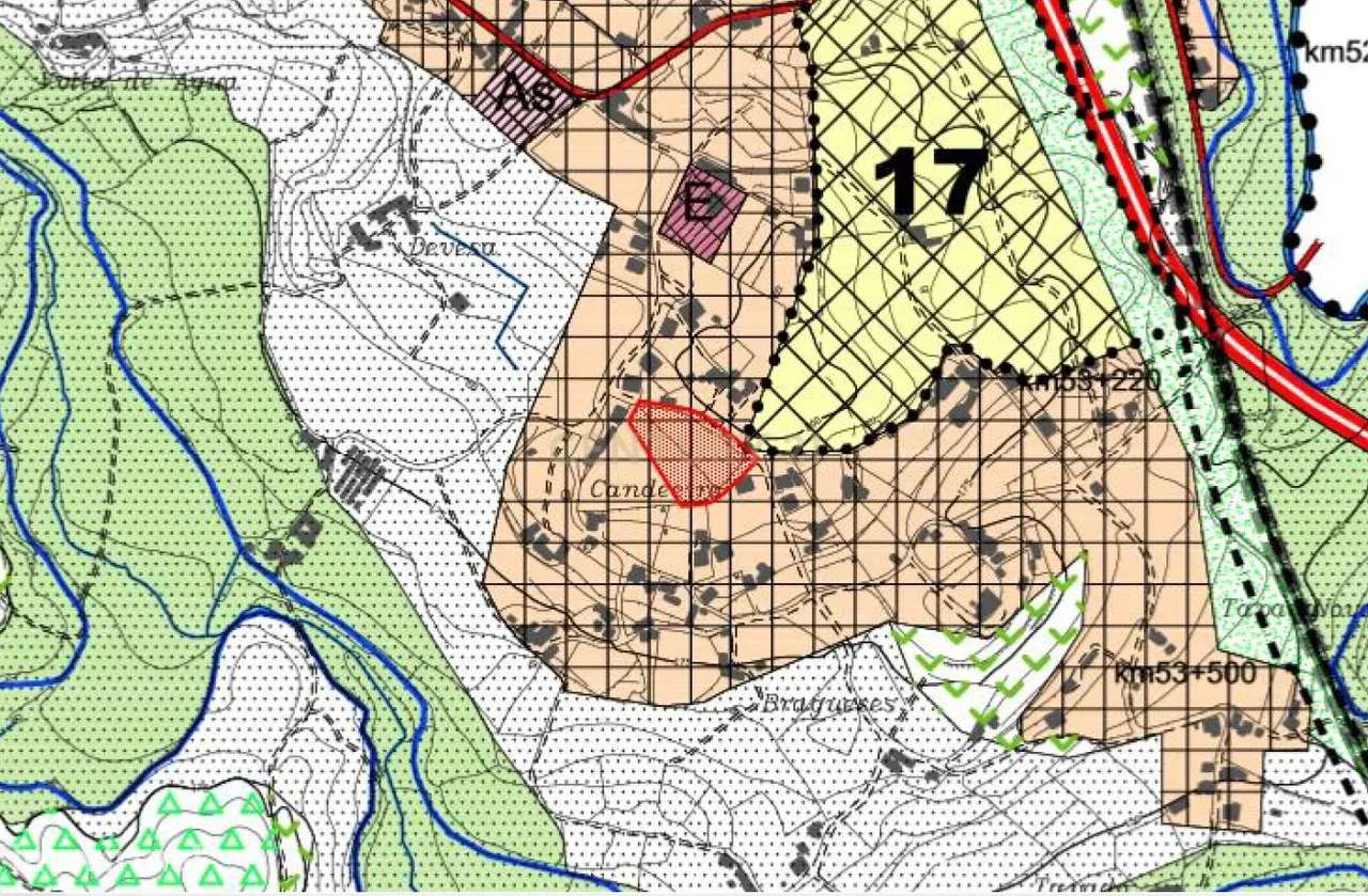 Terreno urbano para construção de moradias, em Penafiel, com 3.436 m2.-6