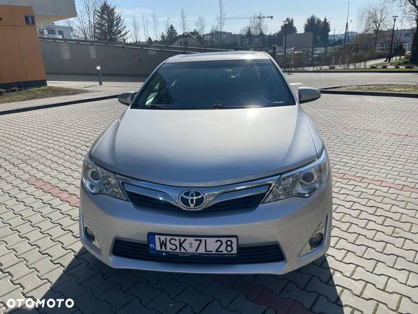 Toyota Camry 3.5 V6 XLE - 9