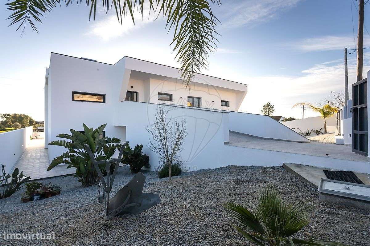 Moradia T4 para venda - Grande imagem: 2/31