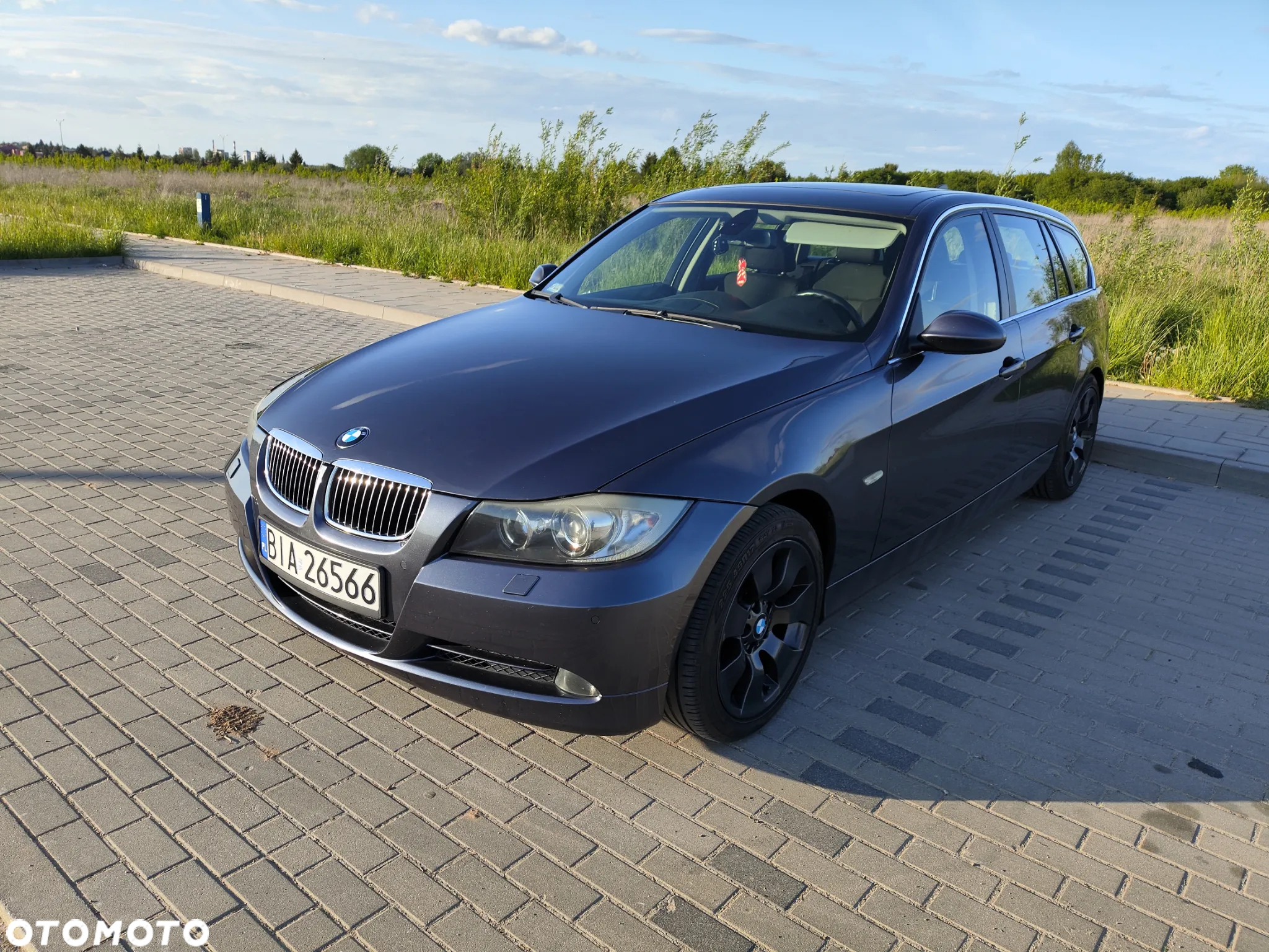 BMW Seria 3 325i - 32