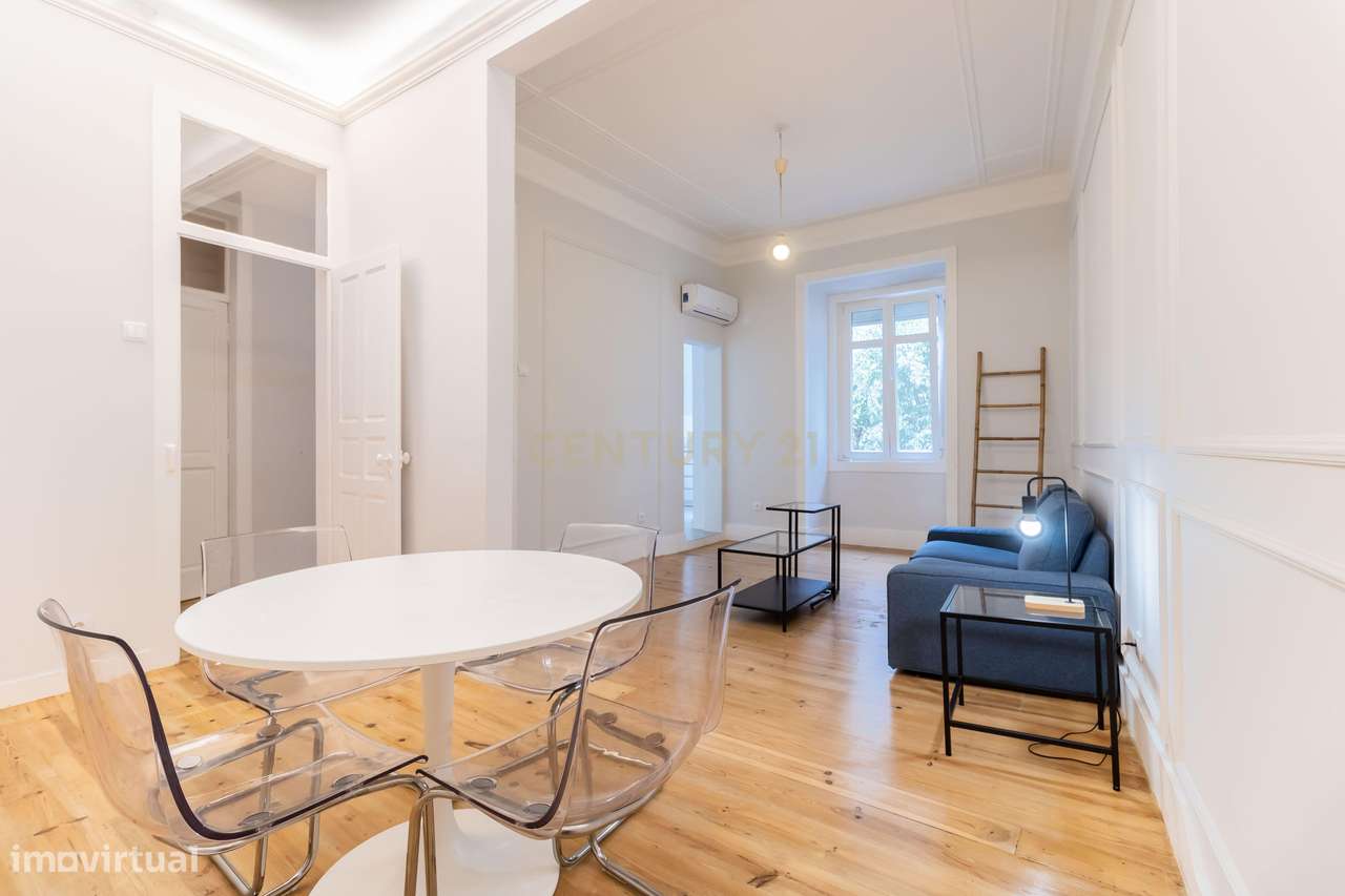 Elegante apartamento renovado, localizado no prestigiado Alto de Santo - Grande imagem: 2/25